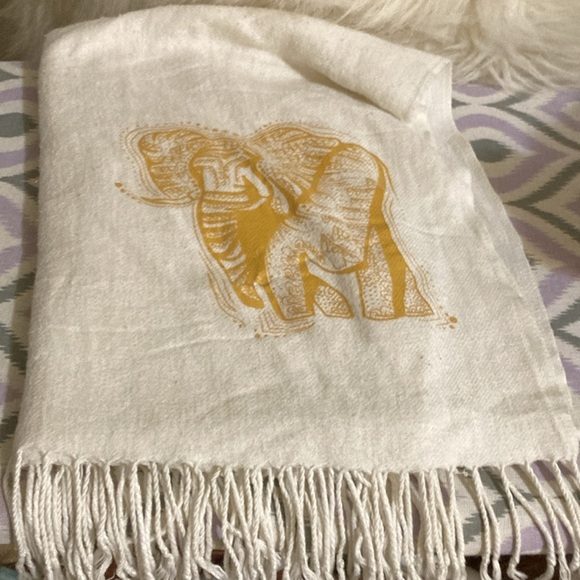 🌈 Fringed cotton scarf with elephant silk screen silk cotton blend - Picture 5 of 5